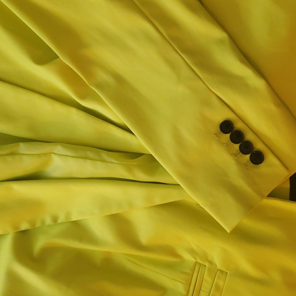 Jacket - Picture 3 of 4